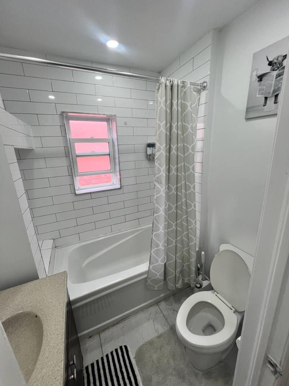 #1 Convvy-Nient Residence! Toronto Dış mekan fotoğraf